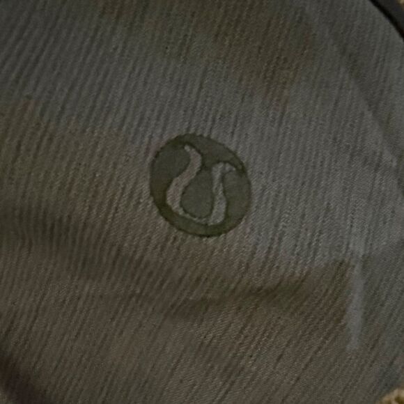 Lululemon Speed UP shorts in Heathered gray w black trim 6 - Picture 7 of 9